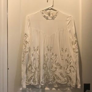 Altar’d State white peasant top with detail, M